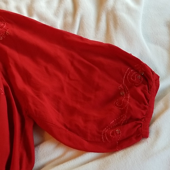 Island Planet Blouse - Picture 7 of 7